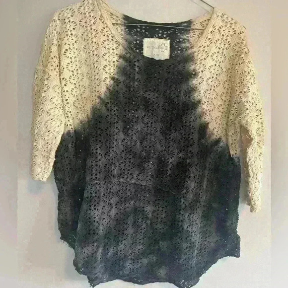 We The Free Gray & Ivory Tie Dye Round Neck Netted 3/4 Sleeve Pullover Top sz M - Picture 1 of 5